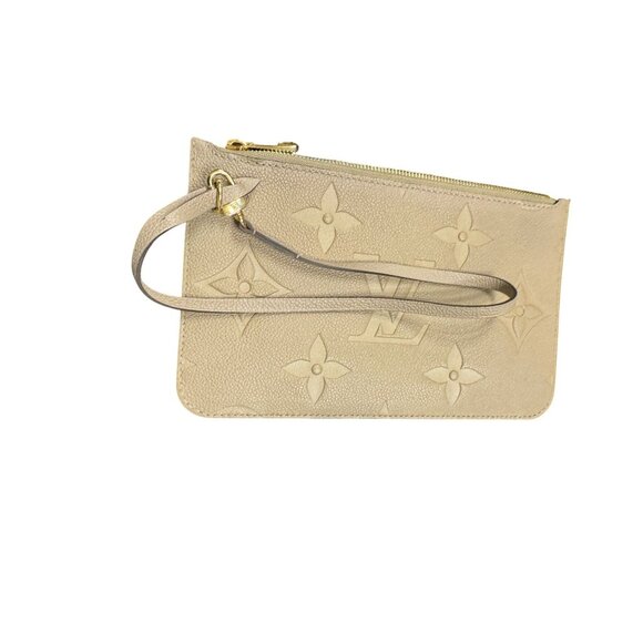Louis Vuitton Women's gray pouch - Picture 6 of 6